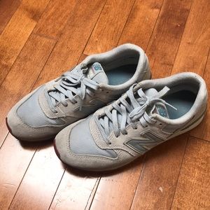 3/60$ Preloved new balance 696